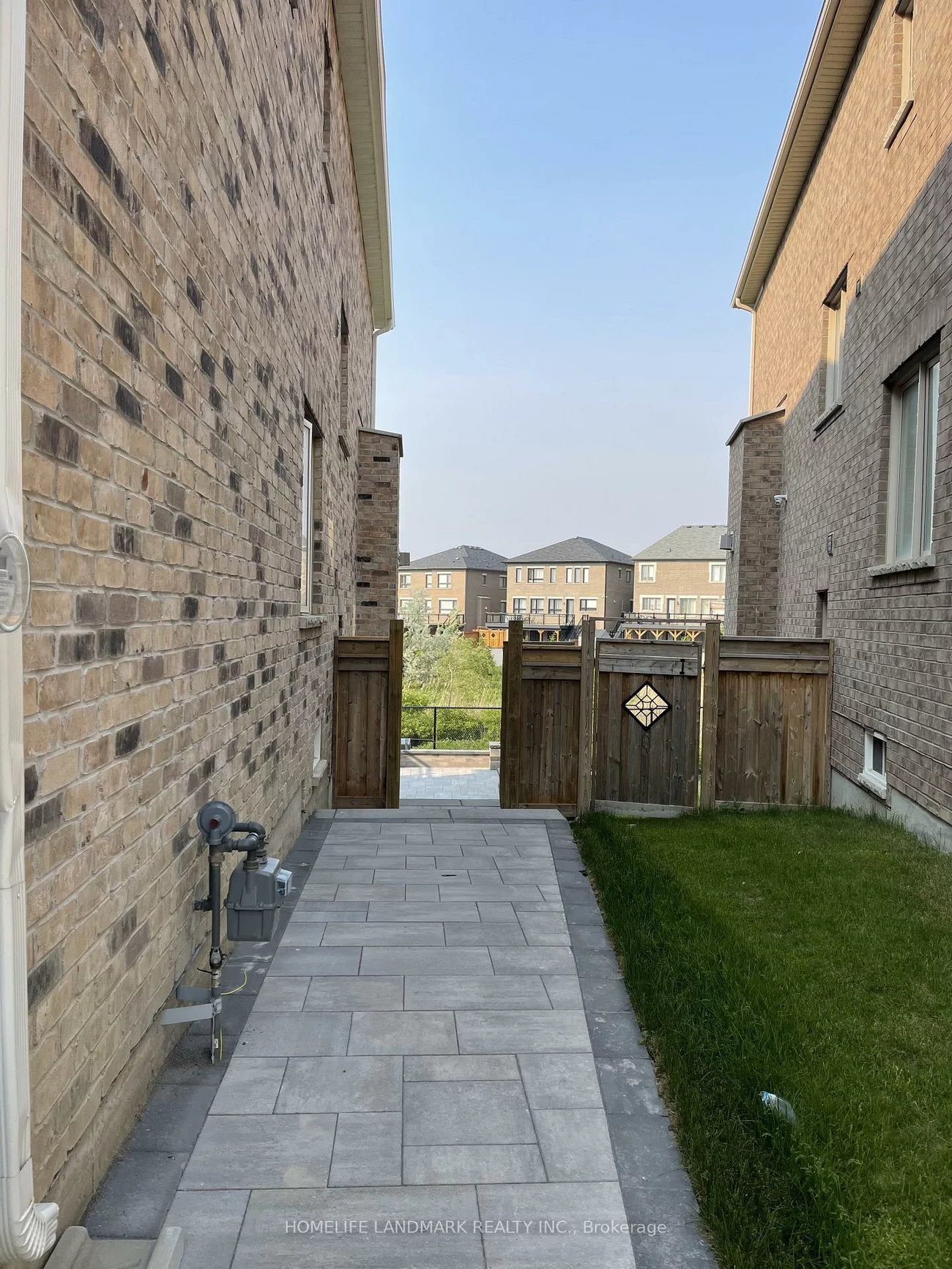 212, Scrivener, Rural Aurora, Aurora