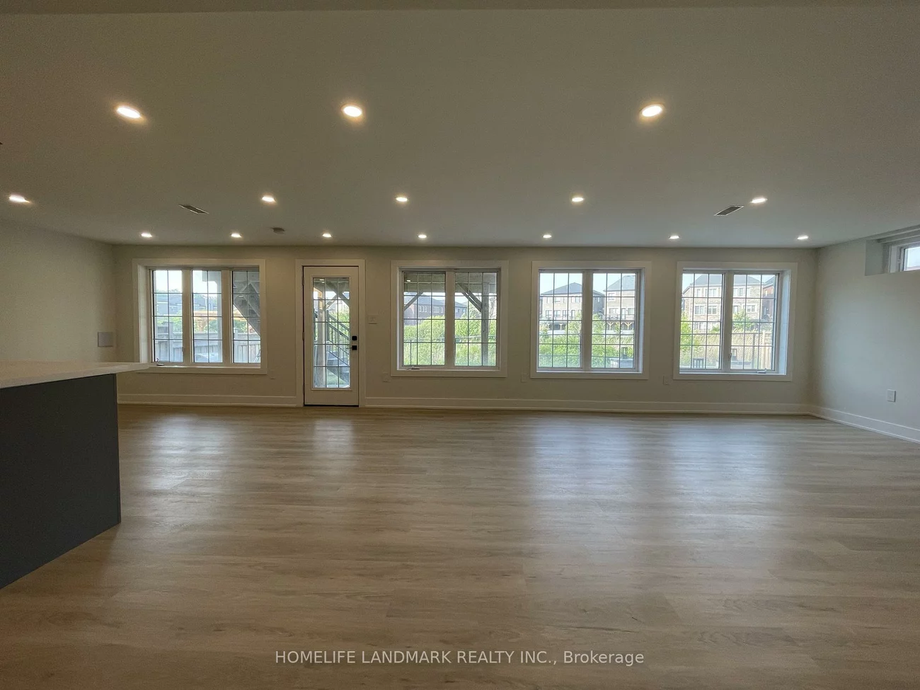 212, Scrivener, Rural Aurora, Aurora