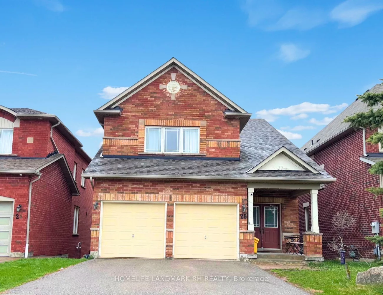 28, Spring Farm, Bayview Northeast, Aurora