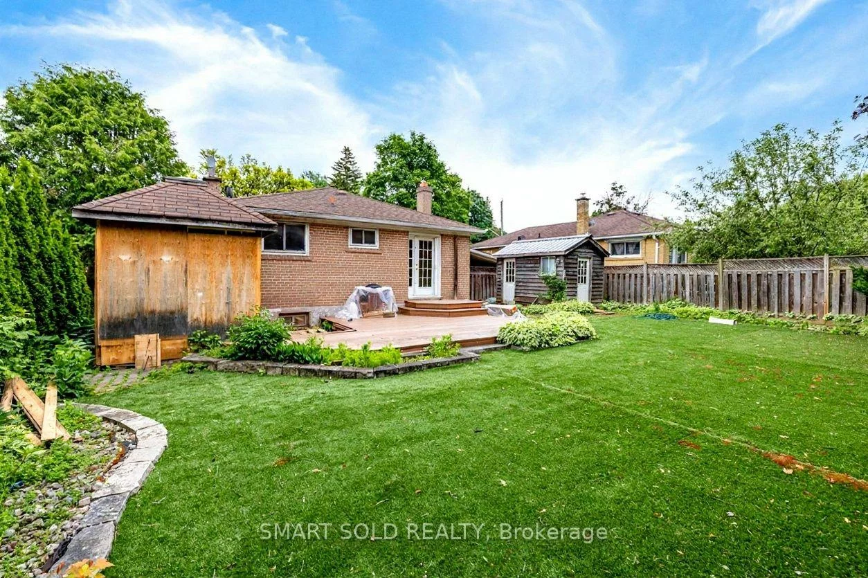 10, Holman, Aurora Highlands, Aurora