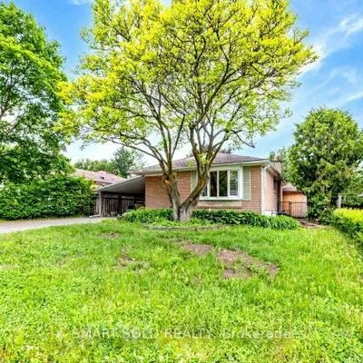 10, Holman, Aurora Highlands, Aurora