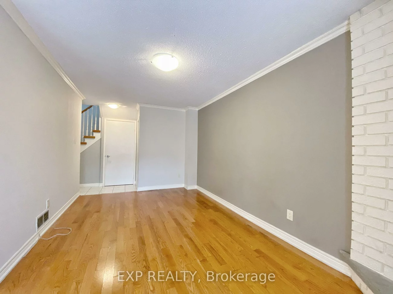 1, Teasdale, Aurora Highlands, Aurora