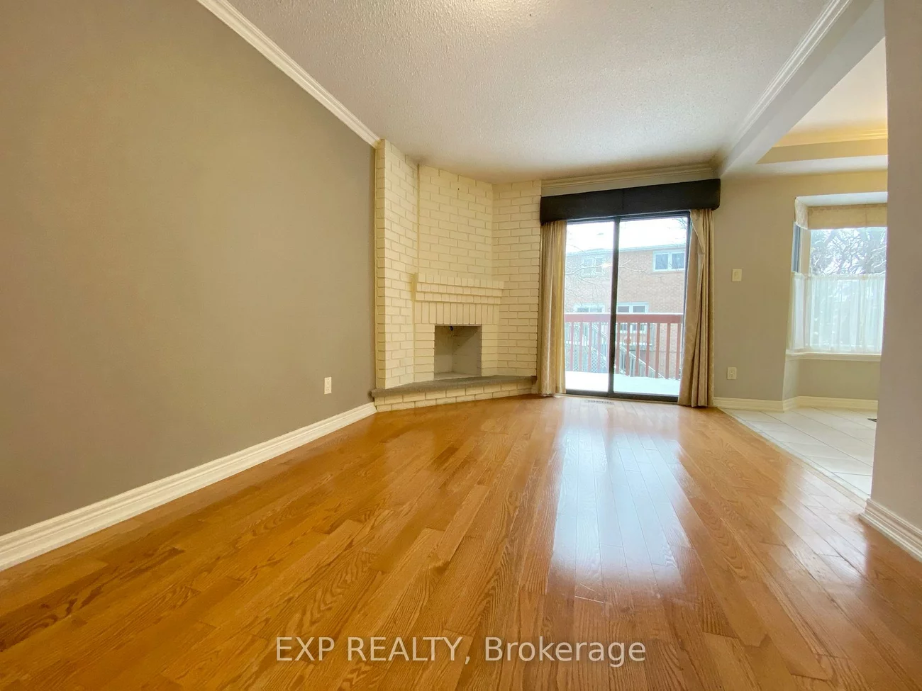 1, Teasdale, Aurora Highlands, Aurora