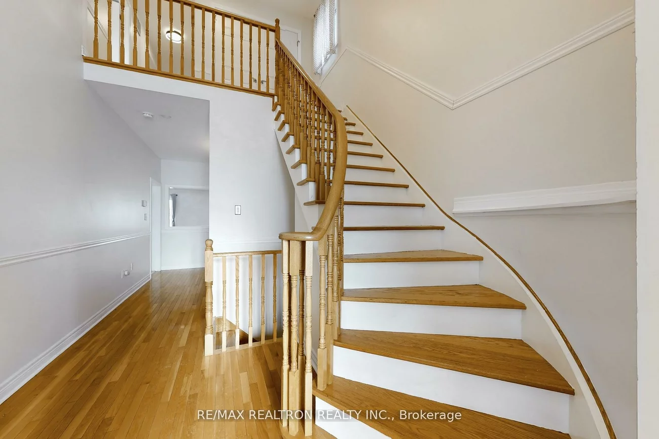 70, Earl Stewart, Bayview Wellington, Aurora