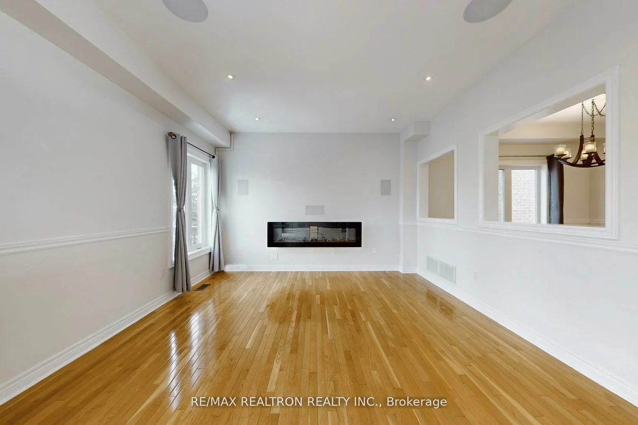 70, Earl Stewart, Bayview Wellington, Aurora