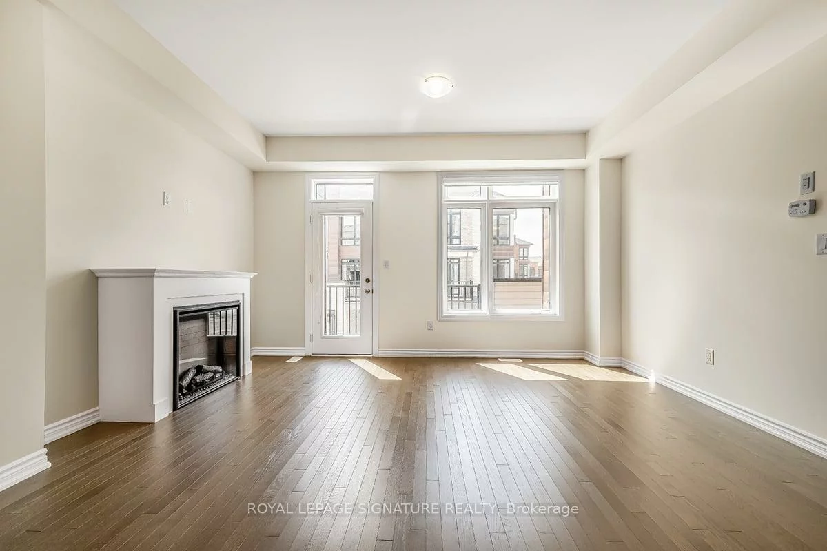 19, Gunton, Bayview Northeast, Aurora