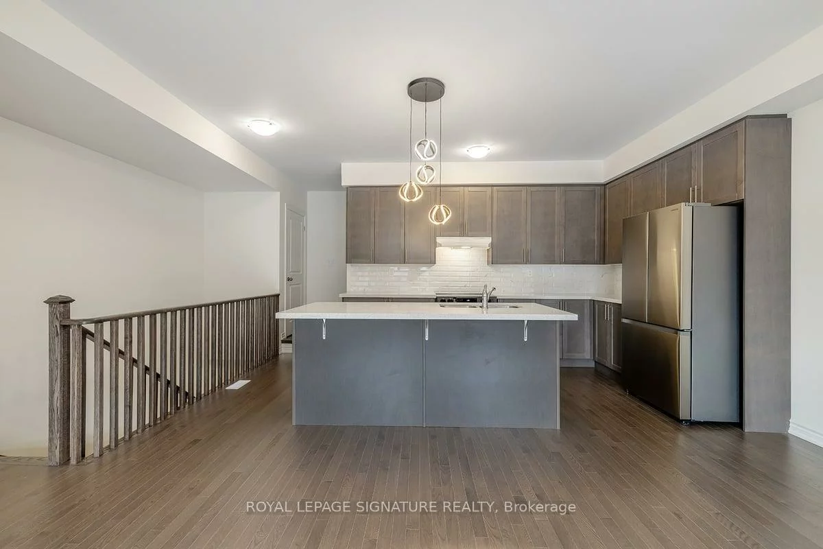 19, Gunton, Bayview Northeast, Aurora