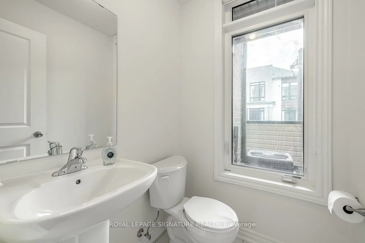 19, Gunton, Bayview Northeast, Aurora