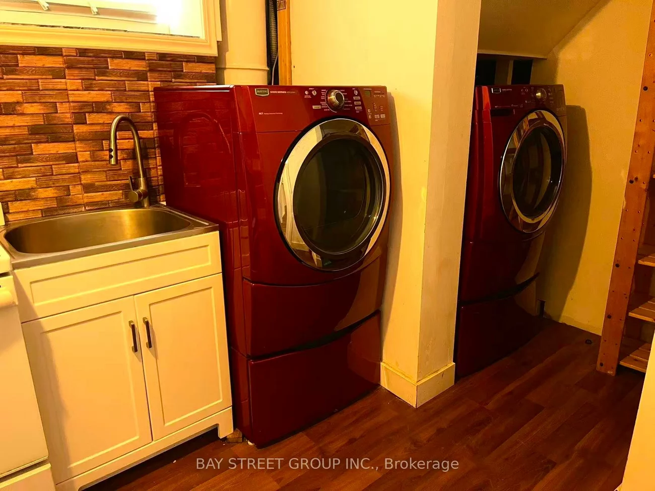 7, Kemano, Aurora Heights, Aurora