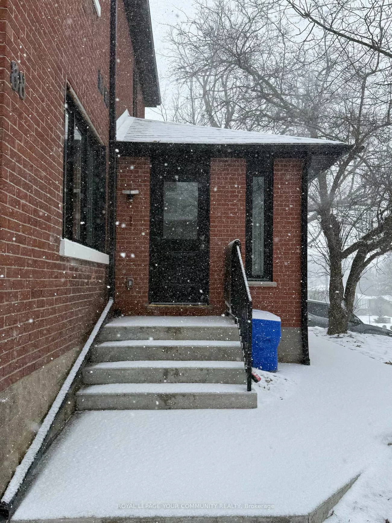 88, Spruce, Aurora Village, Aurora