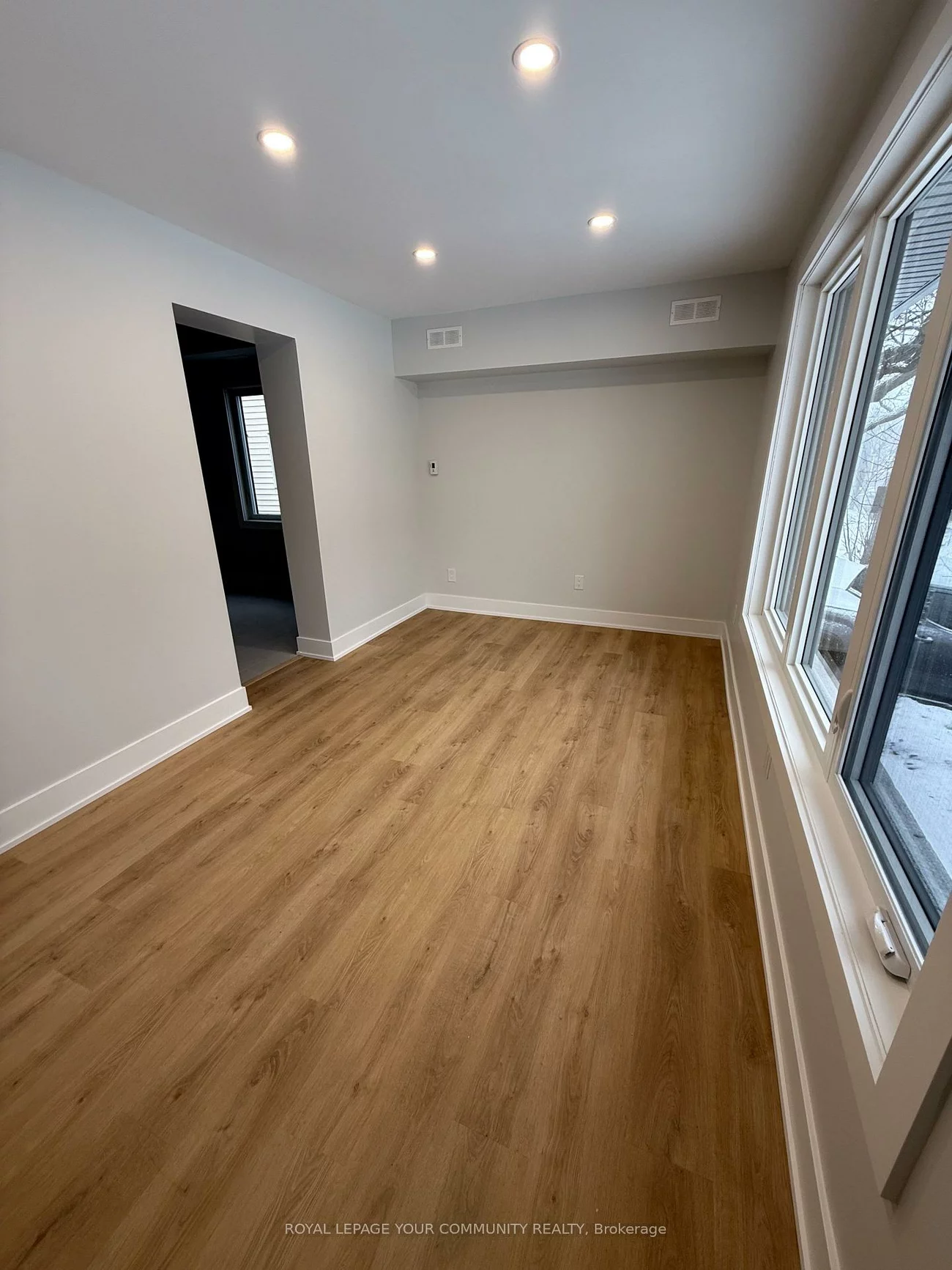 88, Spruce, Aurora Village, Aurora