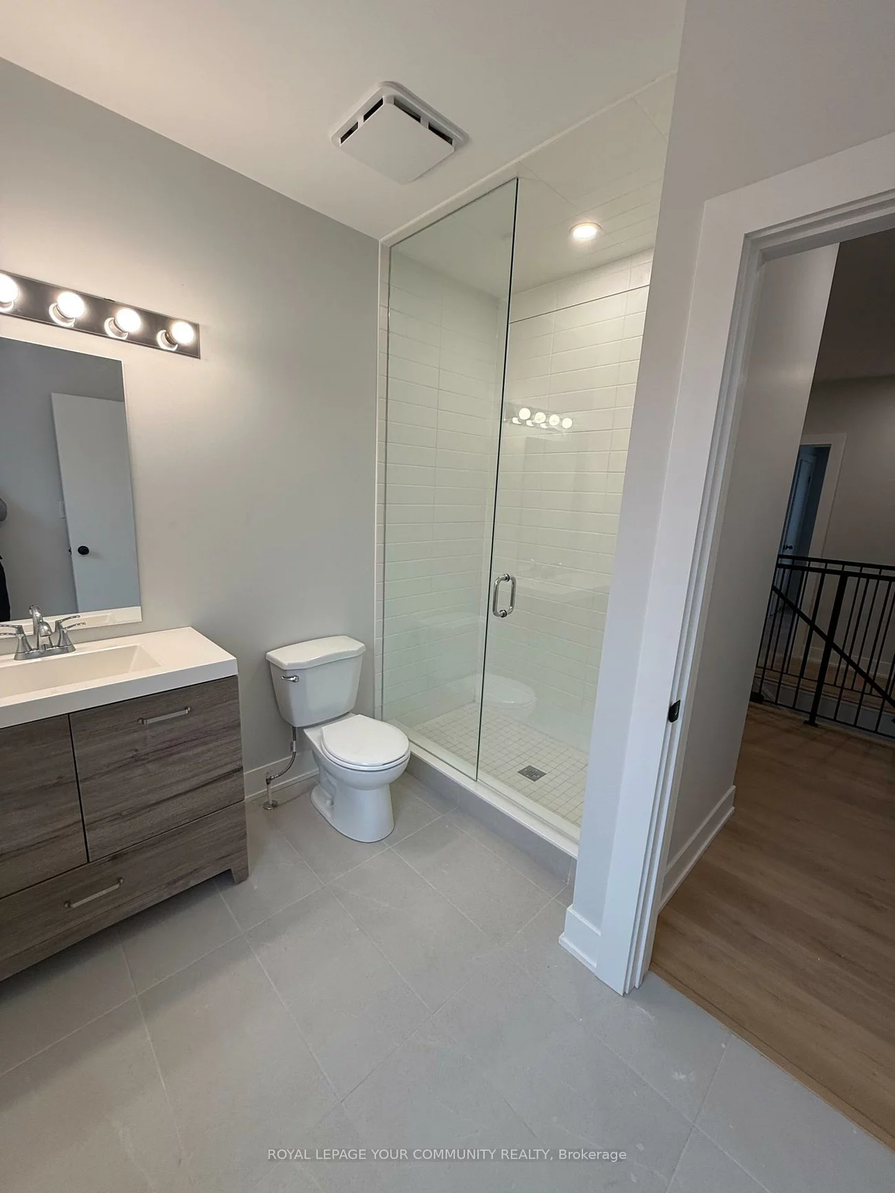 88, Spruce, Aurora Village, Aurora