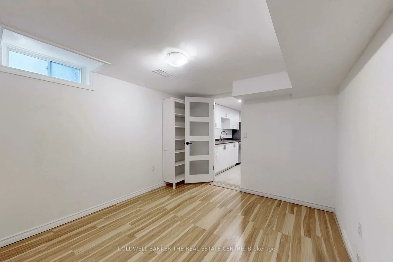 32, Hollingshead, Aurora Village, Aurora