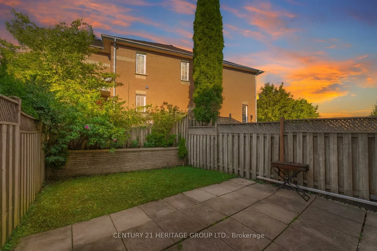 112, Sandfield, Aurora Highlands, Aurora