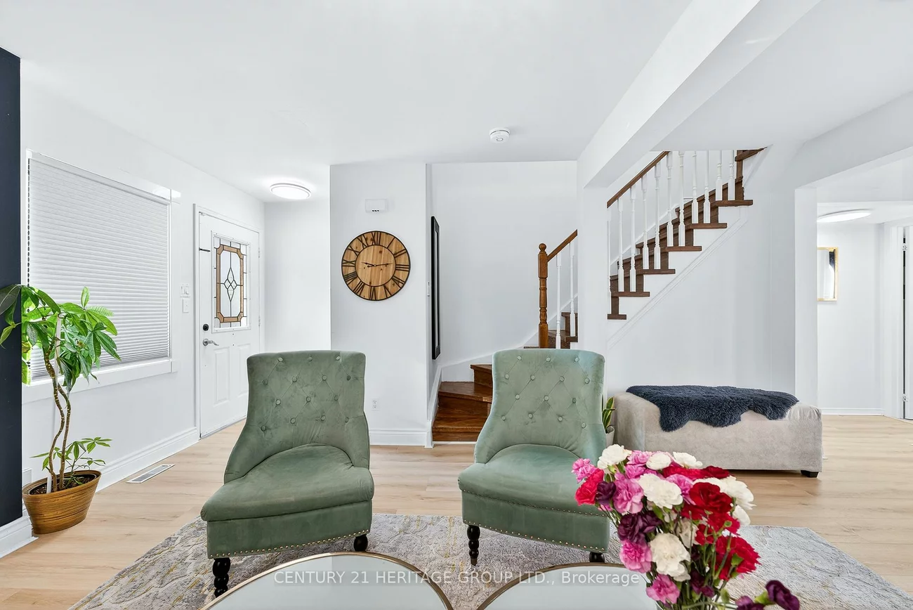 112, Sandfield, Aurora Highlands, Aurora