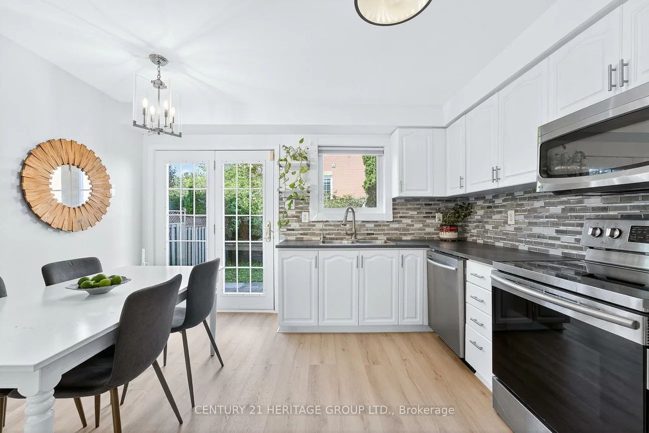 112, Sandfield, Aurora Highlands, Aurora