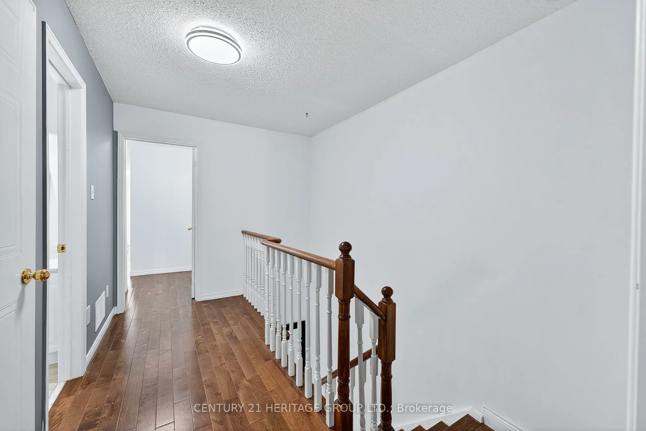 112, Sandfield, Aurora Highlands, Aurora