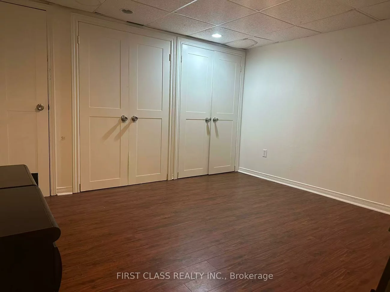 28, Collins, Aurora Heights, Aurora