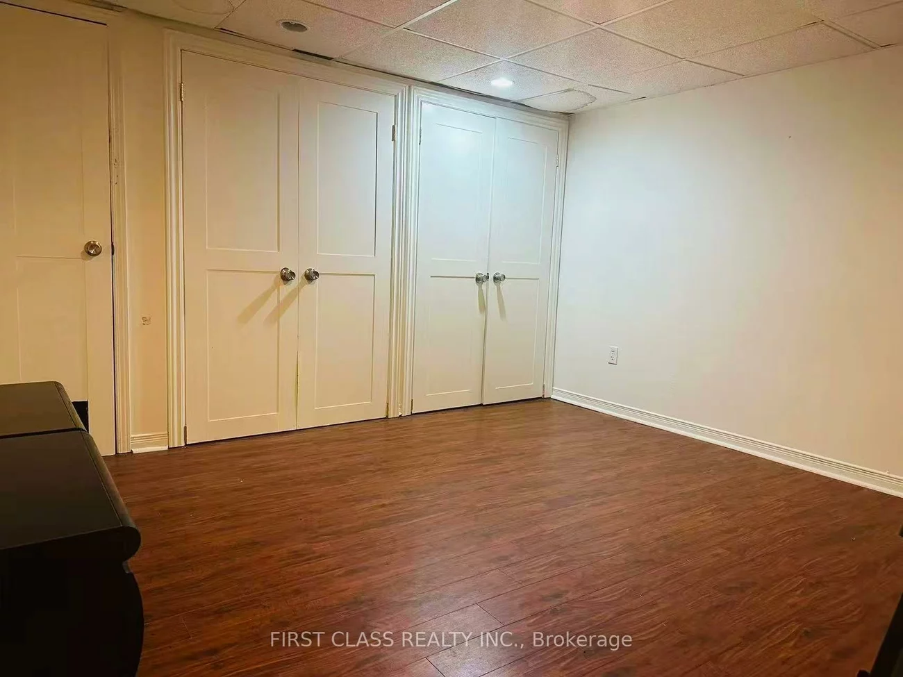 28, Collins, Aurora Heights, Aurora