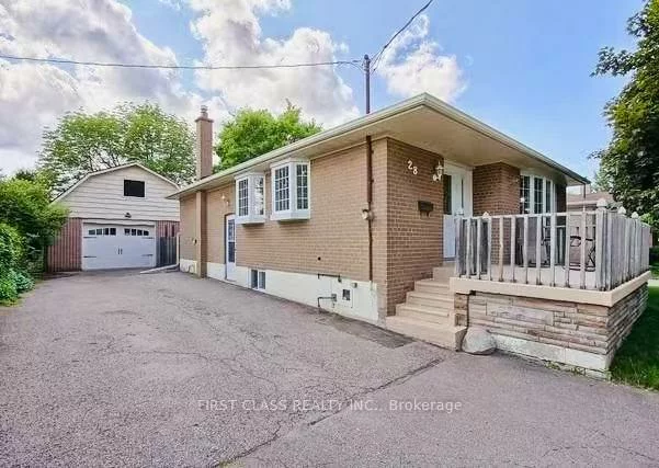 28, Collins, Aurora Heights, Aurora