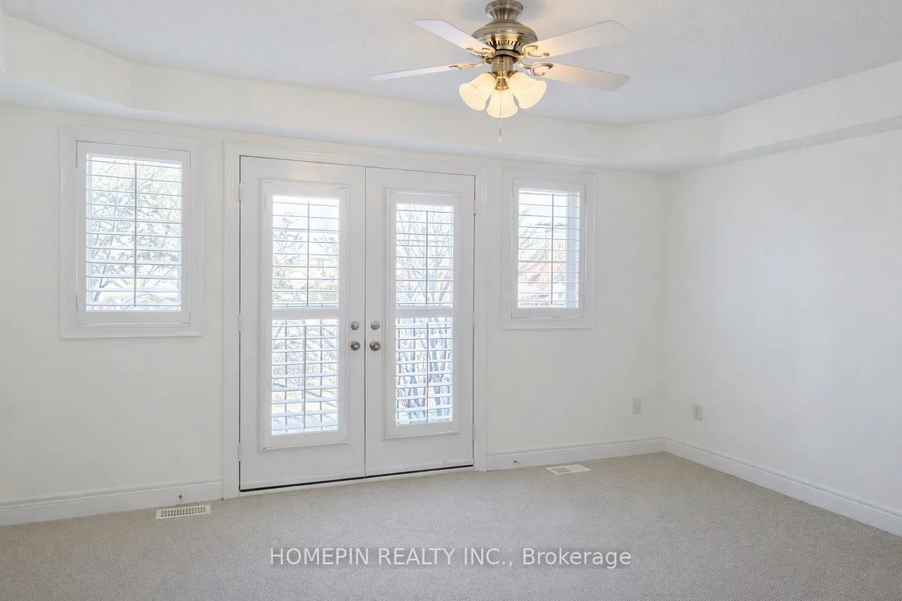 40, Chapman, Aurora Grove, Aurora