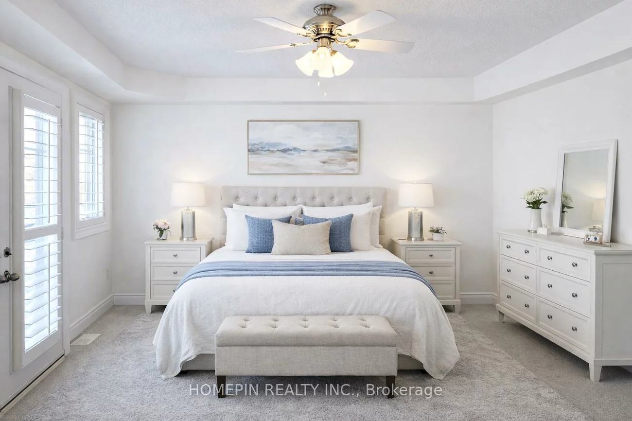 40, Chapman, Aurora Grove, Aurora