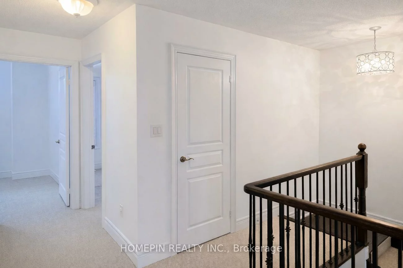 40, Chapman, Aurora Grove, Aurora