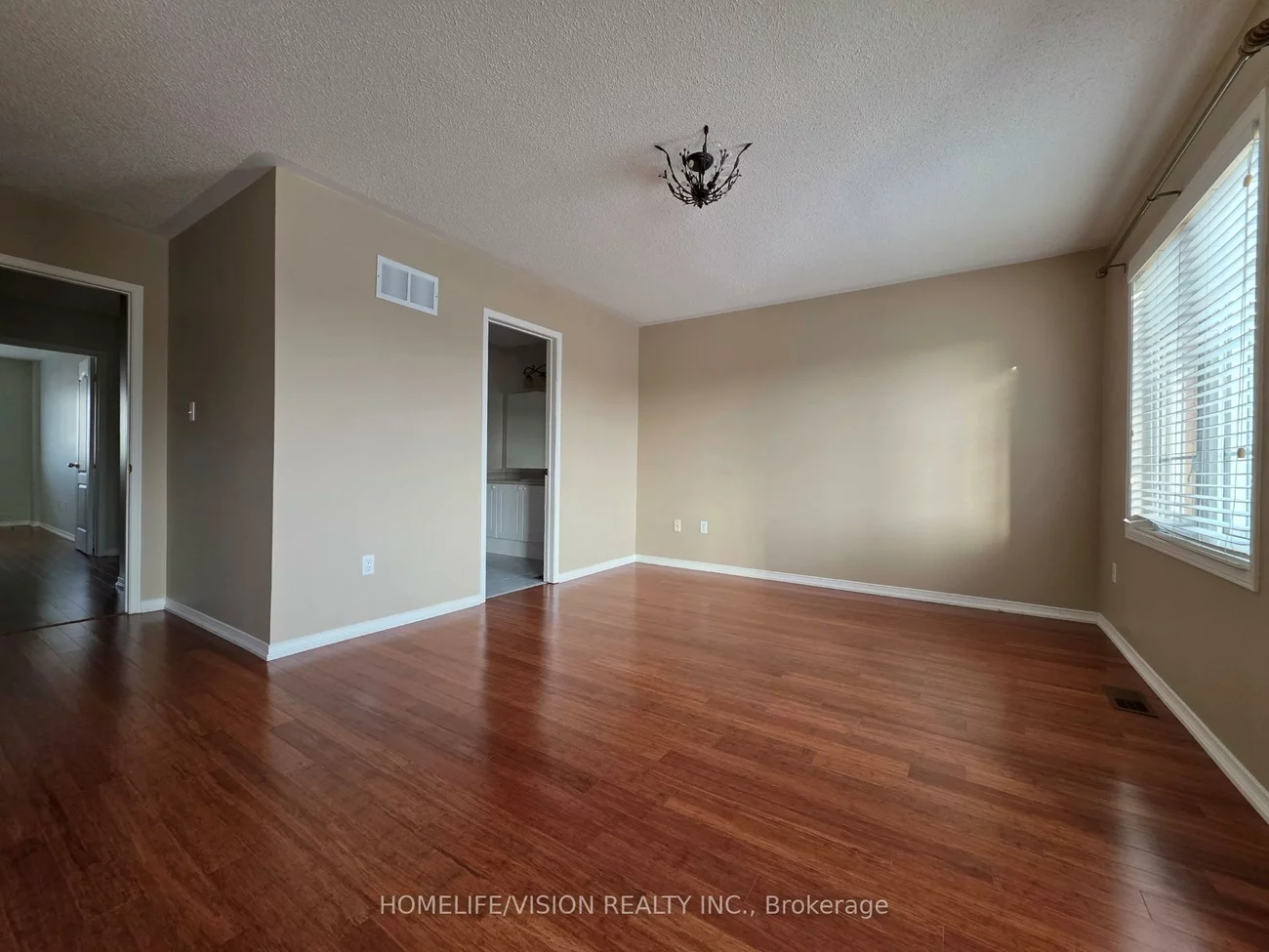 54, Mcnally, Bayview Northeast, Aurora