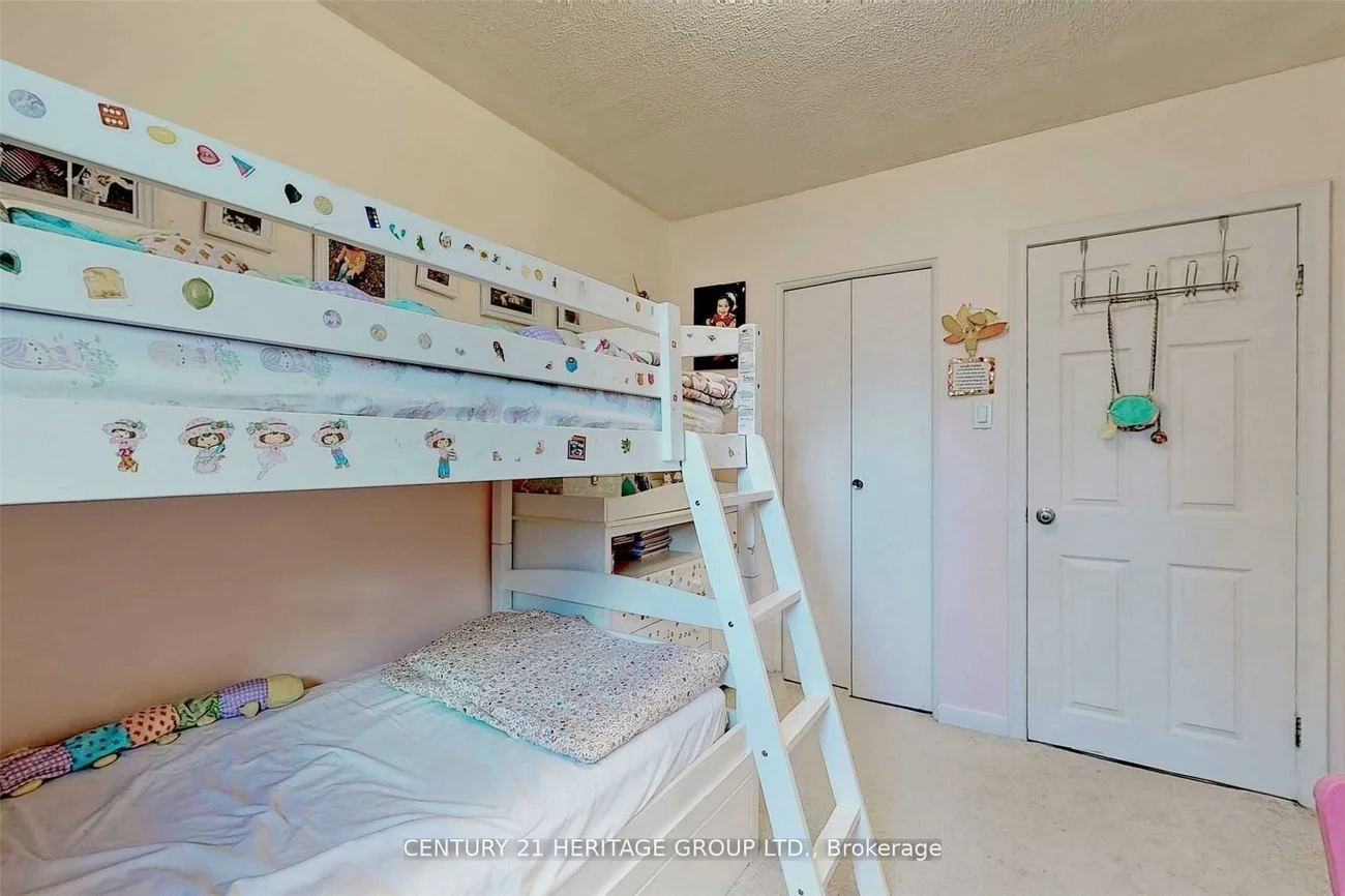 34, Kitimat, Aurora Heights, Aurora