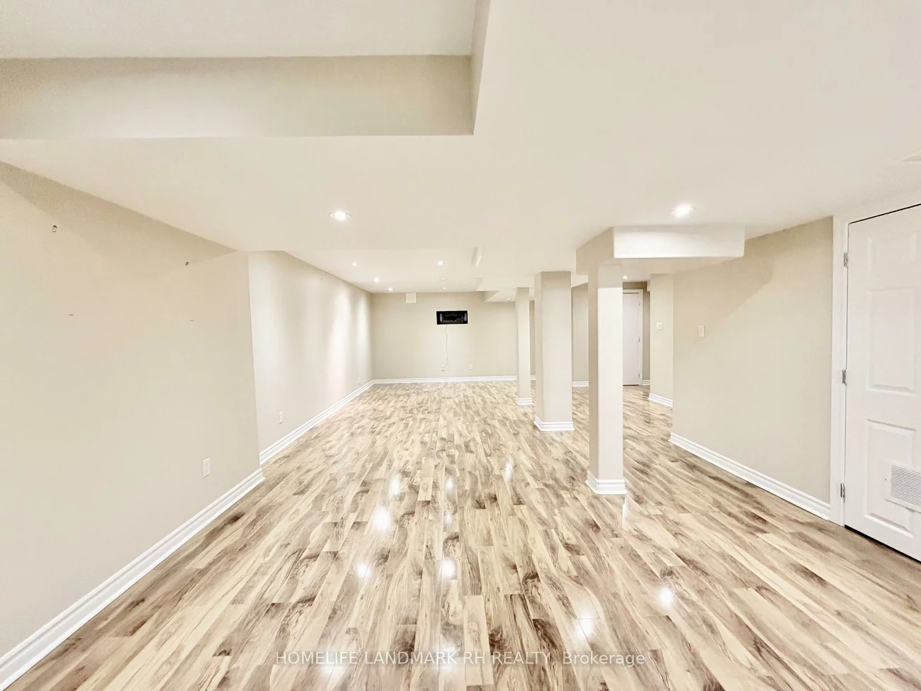 50, Primeau, Aurora Grove, Aurora