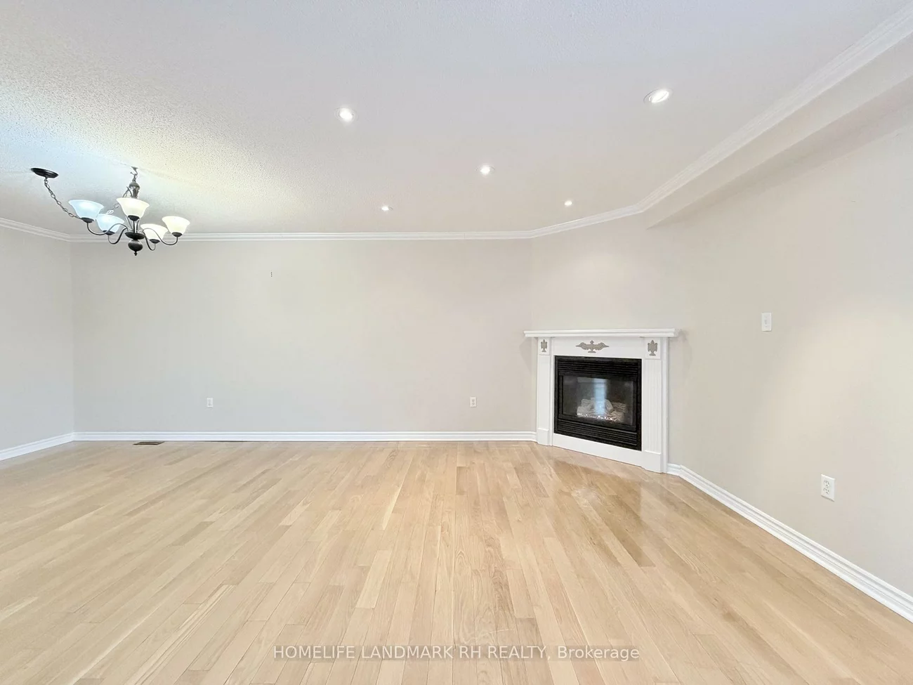 50, Primeau, Aurora Grove, Aurora