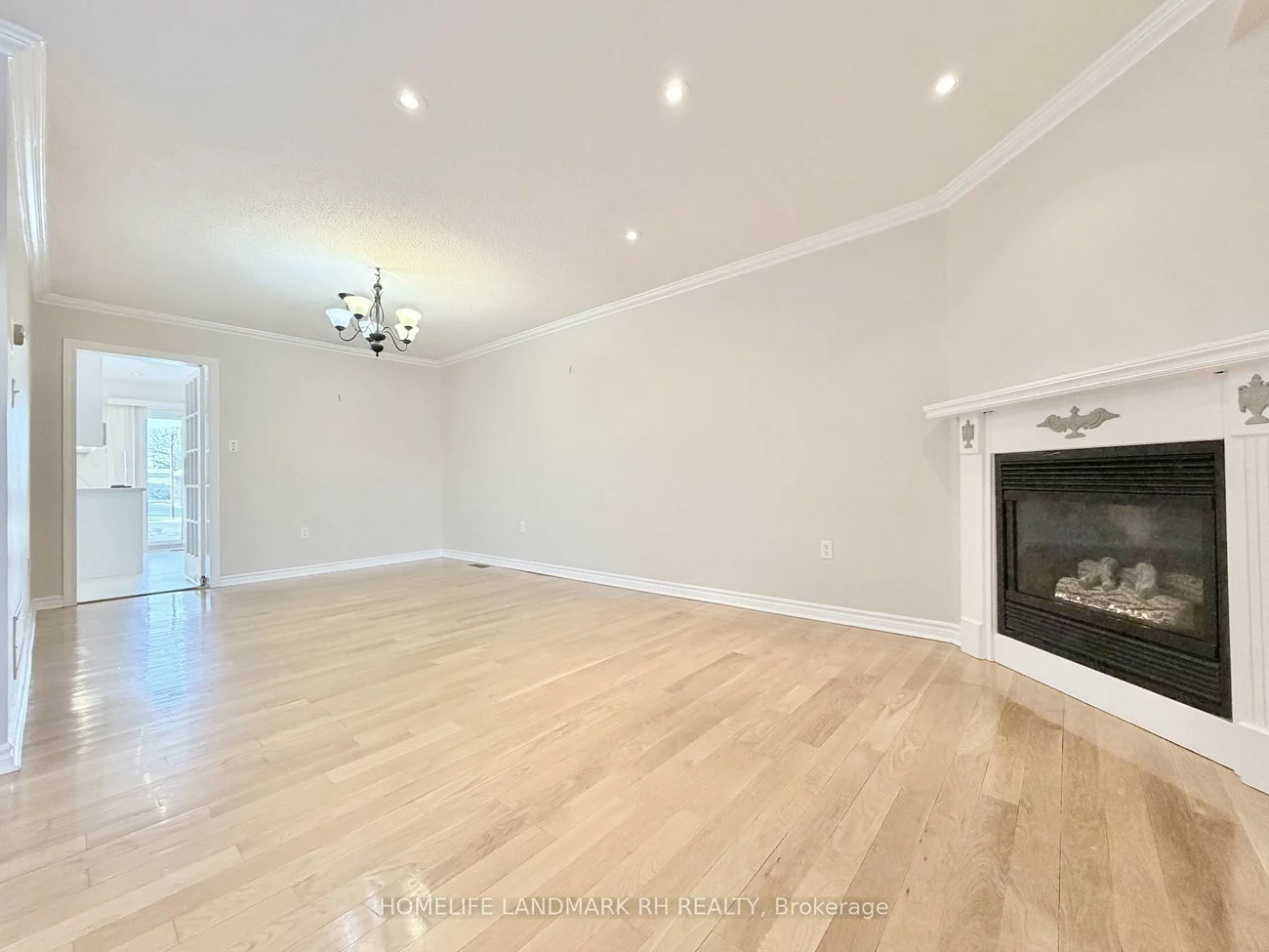 50, Primeau, Aurora Grove, Aurora