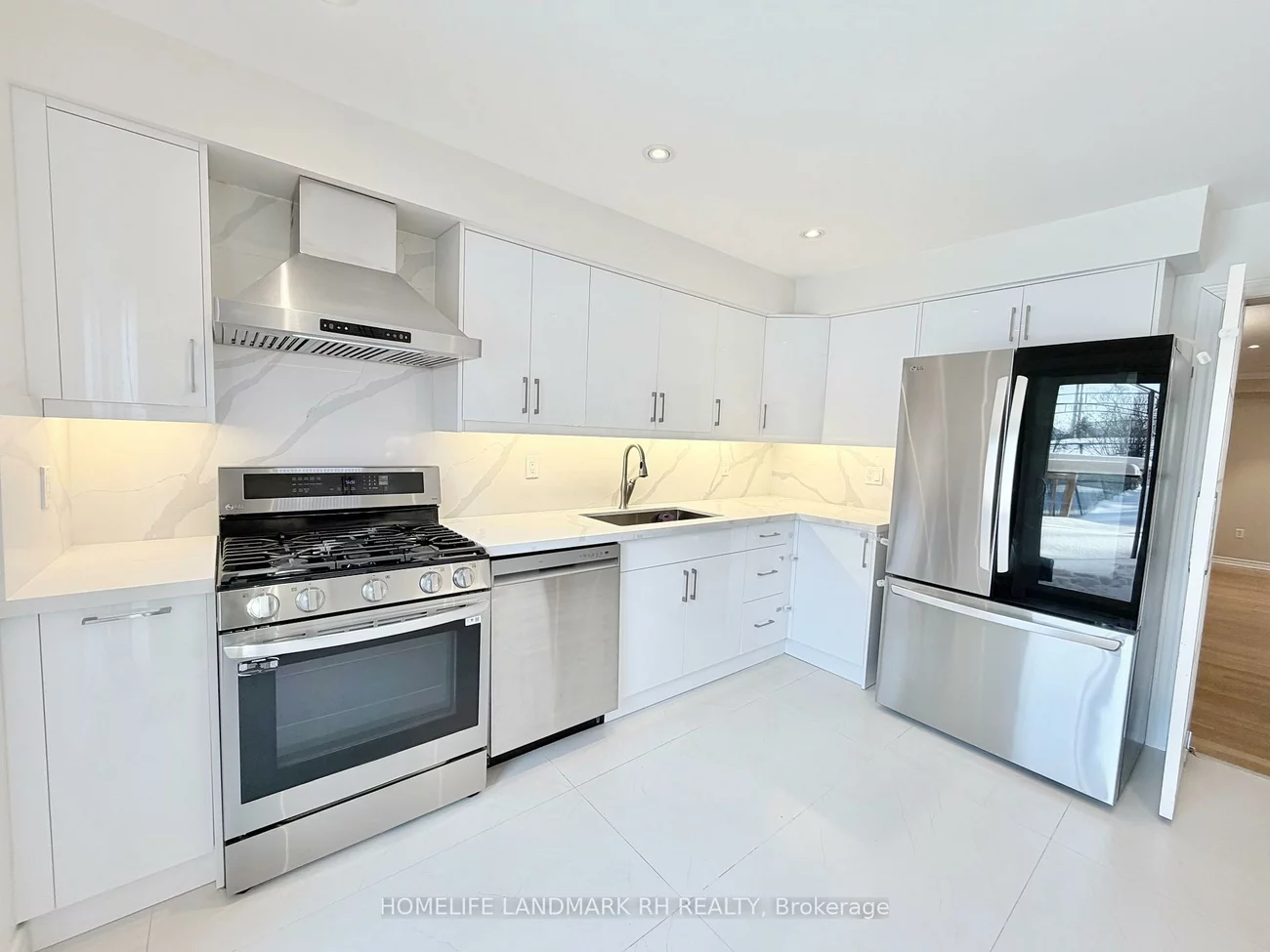 50, Primeau, Aurora Grove, Aurora