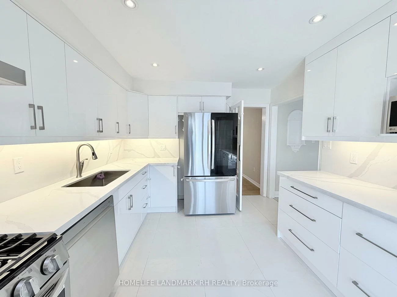 50, Primeau, Aurora Grove, Aurora