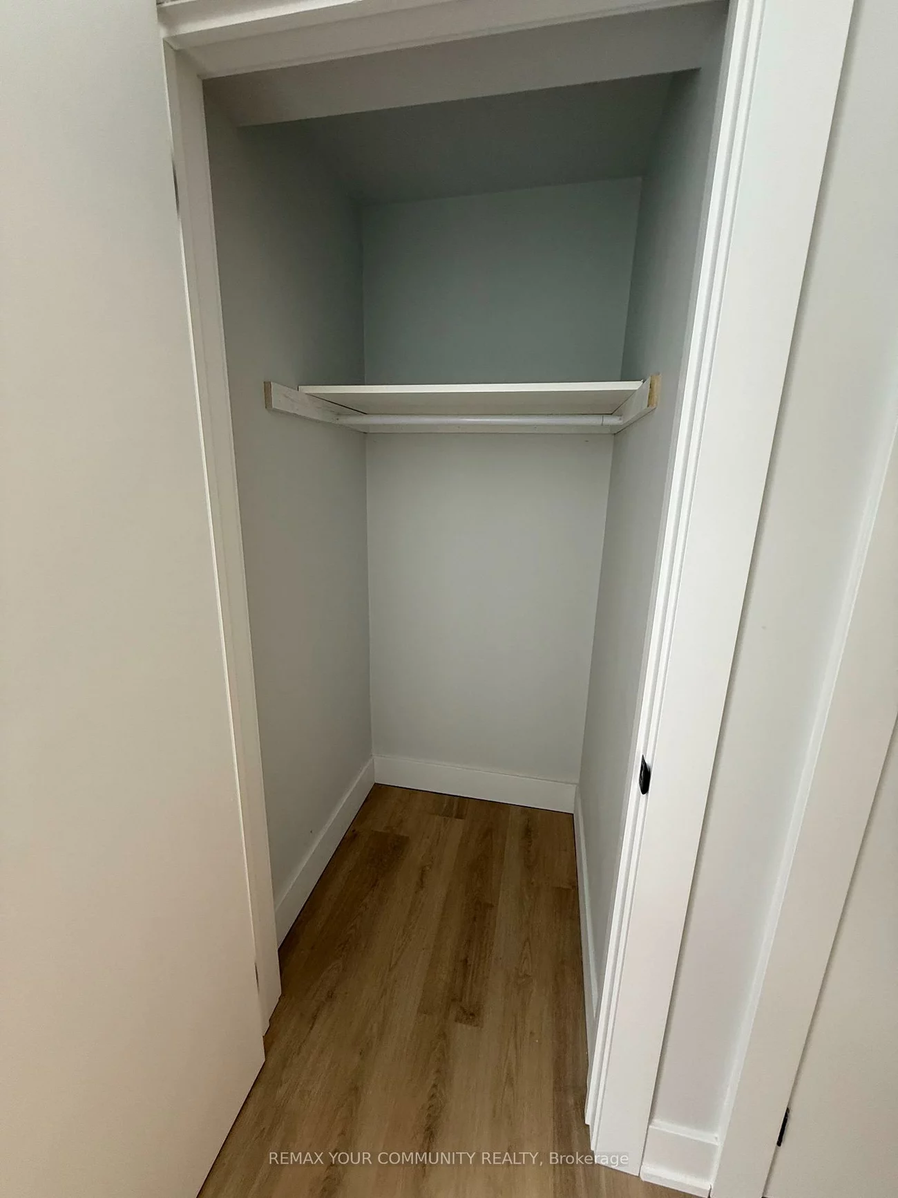 88, Spruce, Aurora Village, Aurora