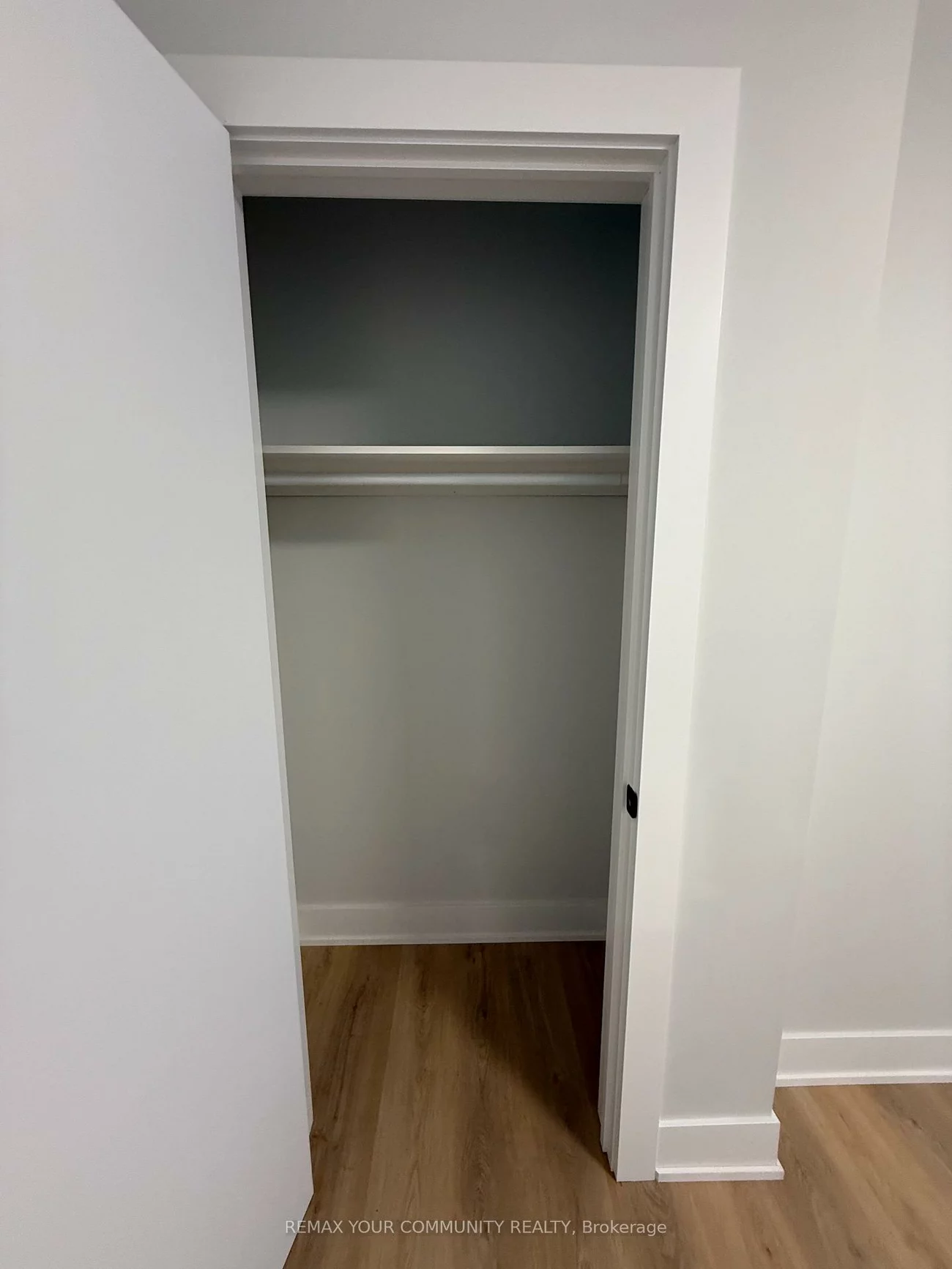 88, Spruce, Aurora Village, Aurora