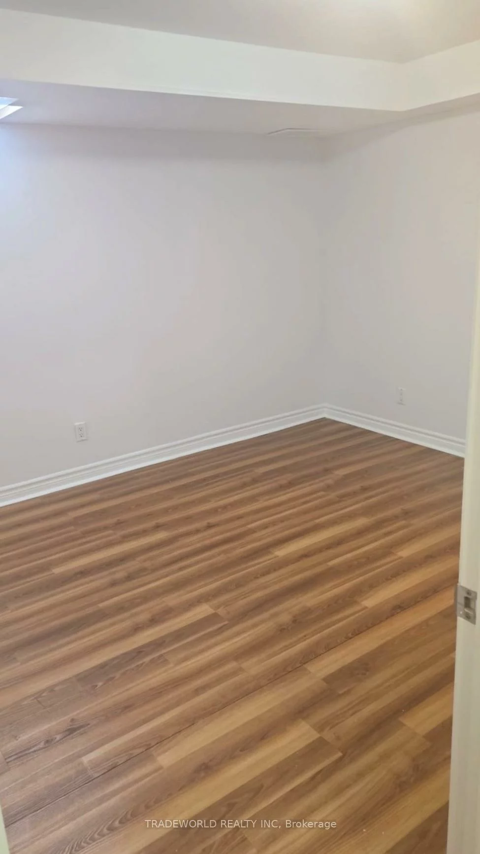 98, Pointon, Bayview Northeast, Aurora