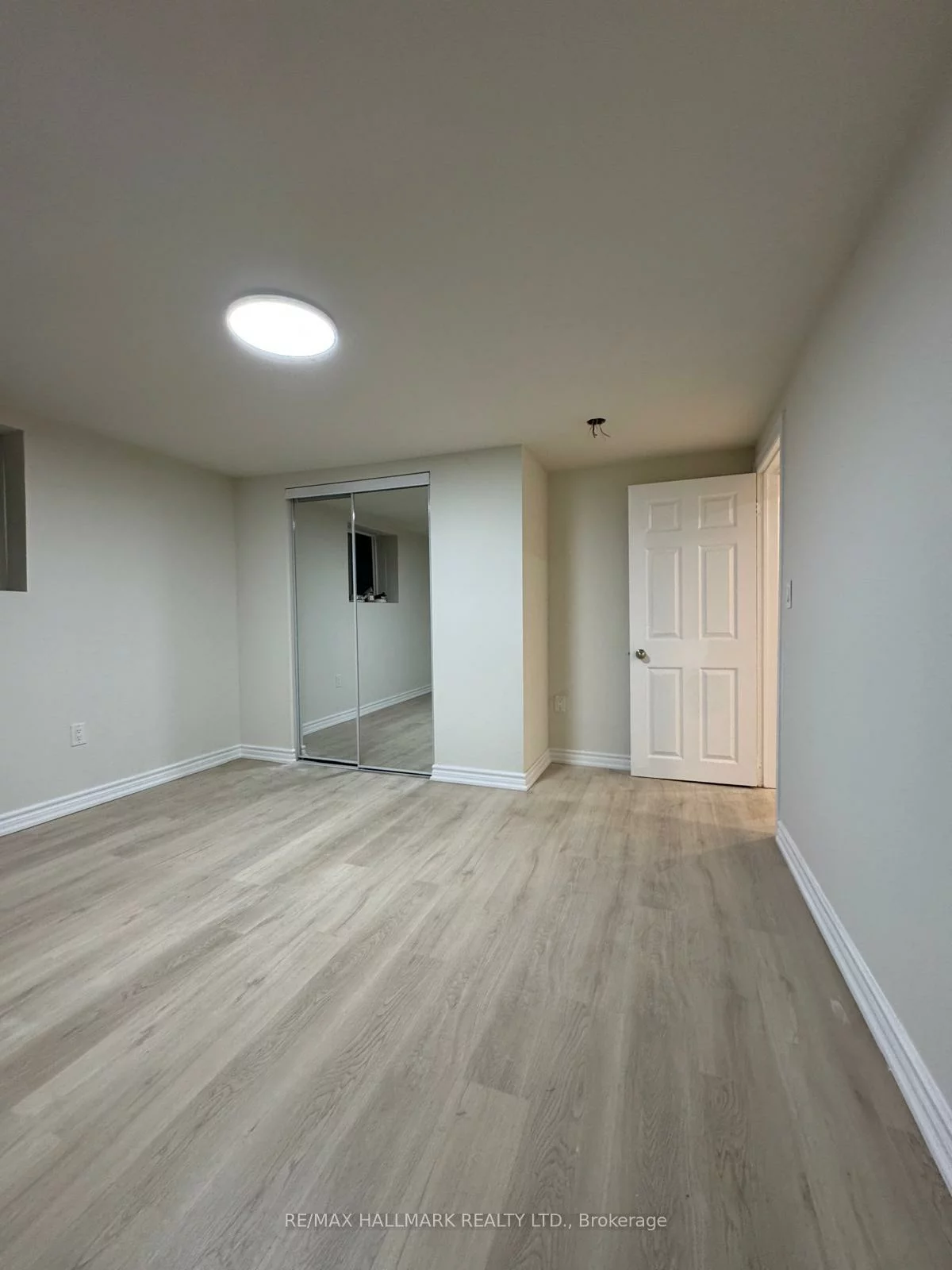 52, Nisbet, Aurora Highlands, Aurora