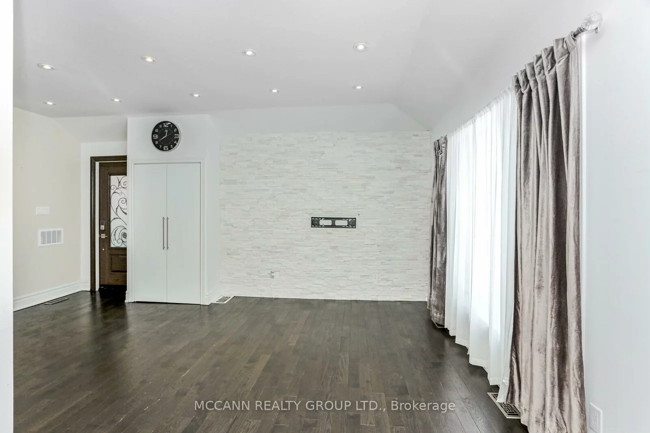 81, Aurora Heights, Aurora Heights, Aurora