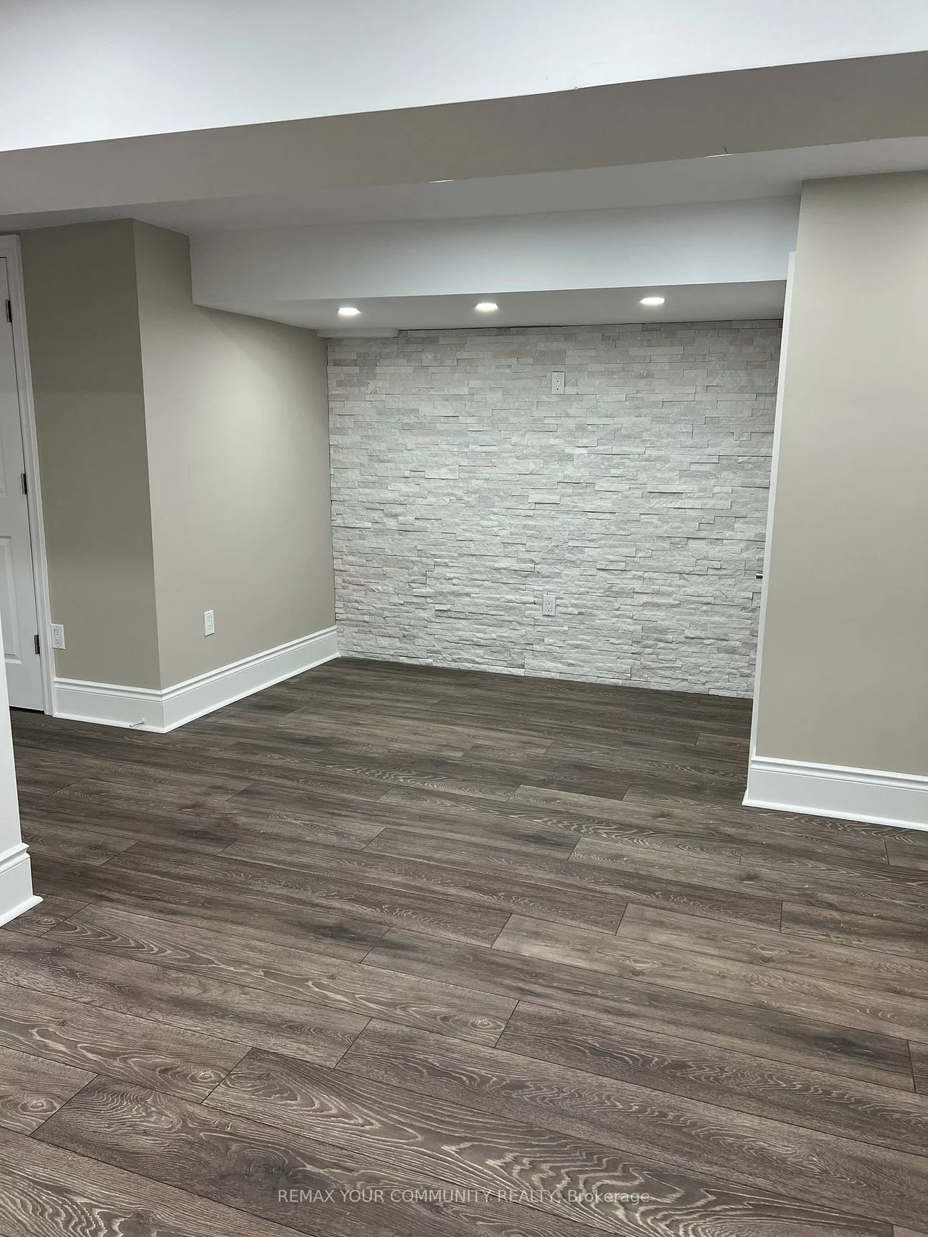 23, Irwin, Aurora Village, Aurora