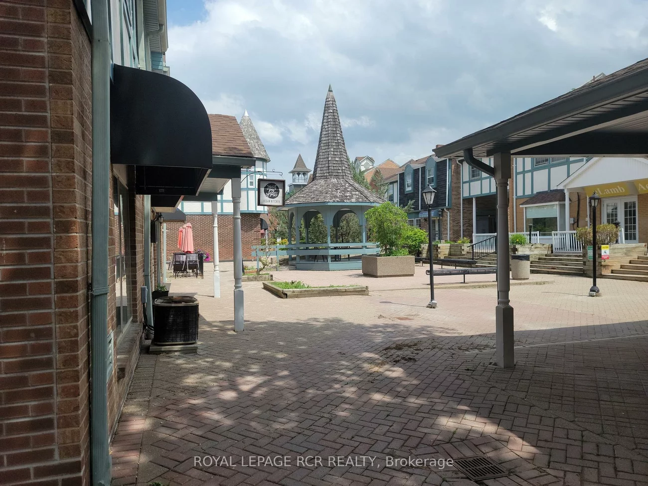 2, Orchard Heights, Hills of St Andrew, Aurora