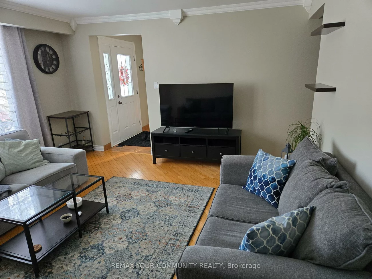 18, Collins, Aurora Heights, Aurora