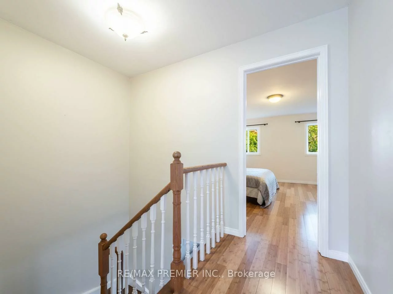 39, Ross Linton, Aurora Highlands, Aurora