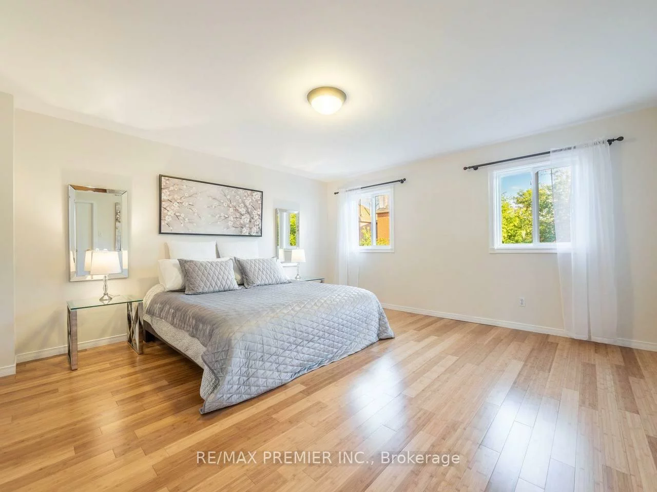 39, Ross Linton, Aurora Highlands, Aurora