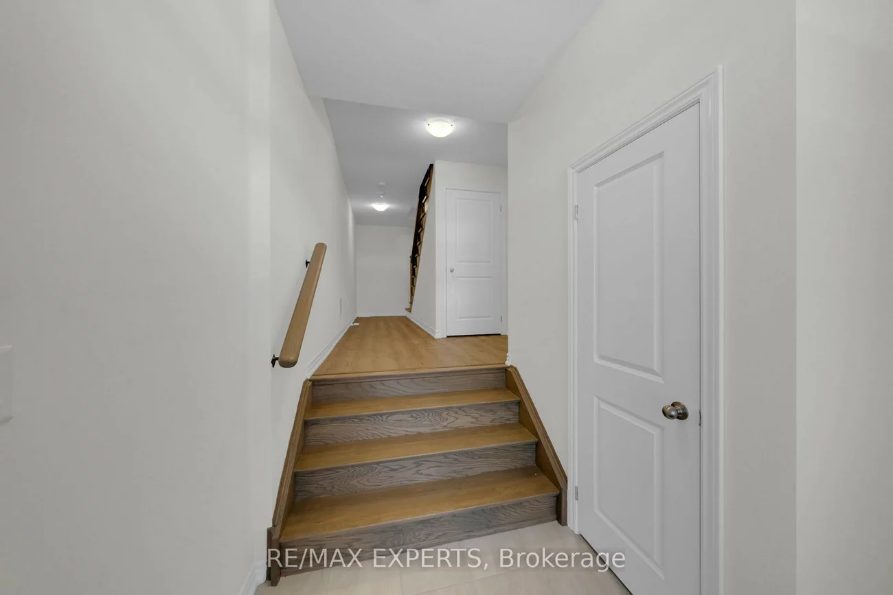 16, Griffith, Bayview Northeast, Aurora