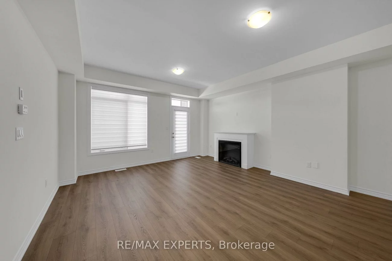 16, Griffith, Bayview Northeast, Aurora