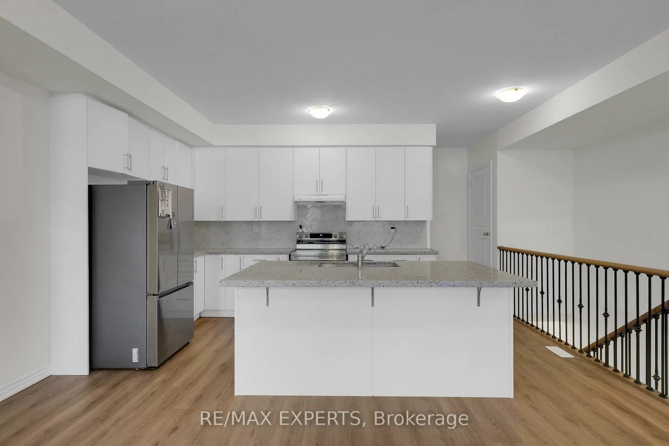 16, Griffith, Bayview Northeast, Aurora