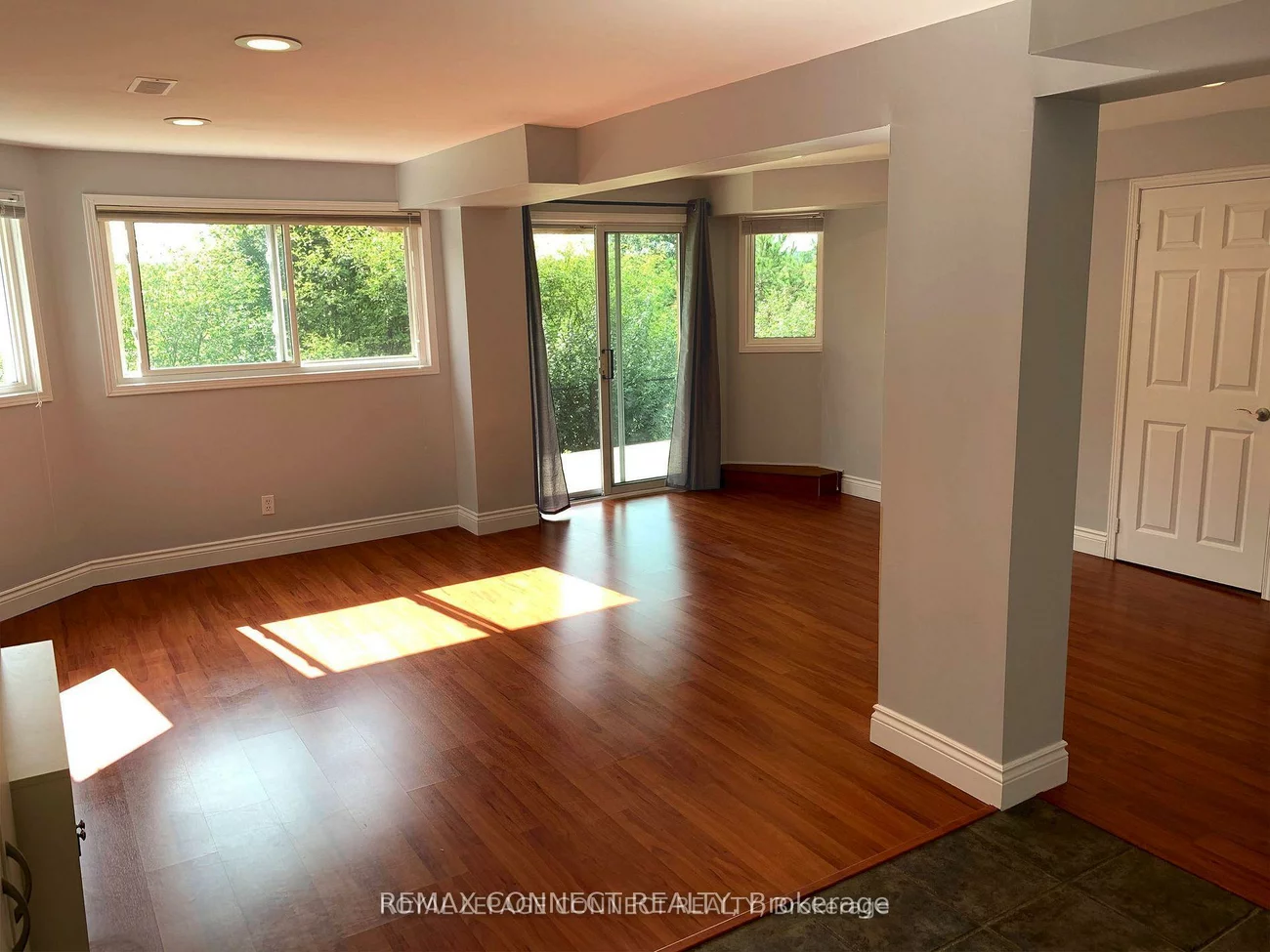 88, Pinnacle, Bayview Wellington, Aurora