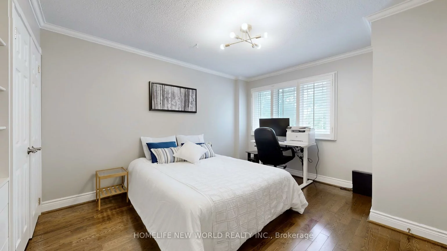 33, Beatty, Aurora Highlands, Aurora