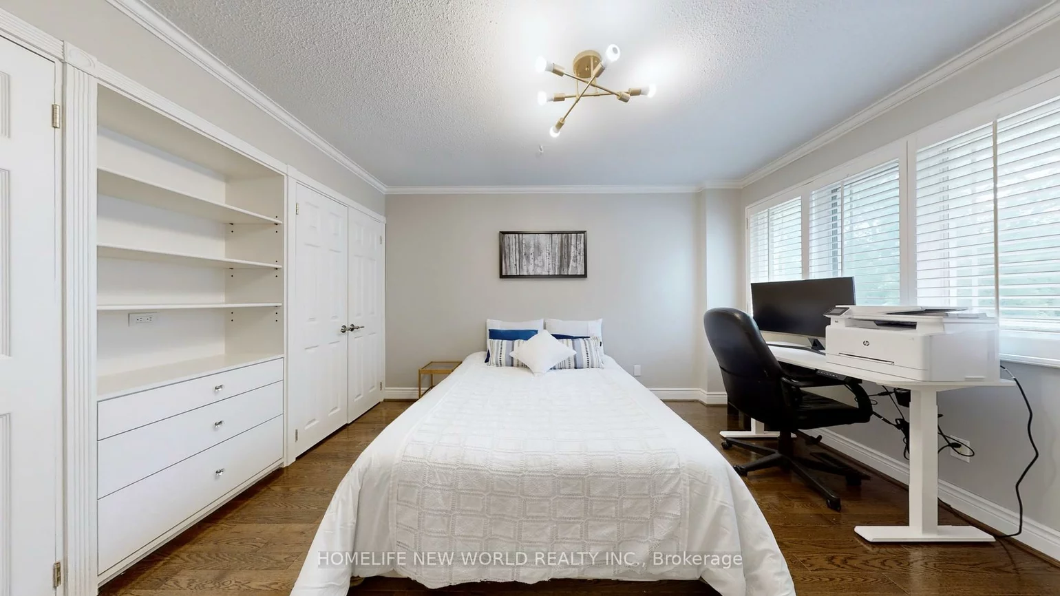 33, Beatty, Aurora Highlands, Aurora